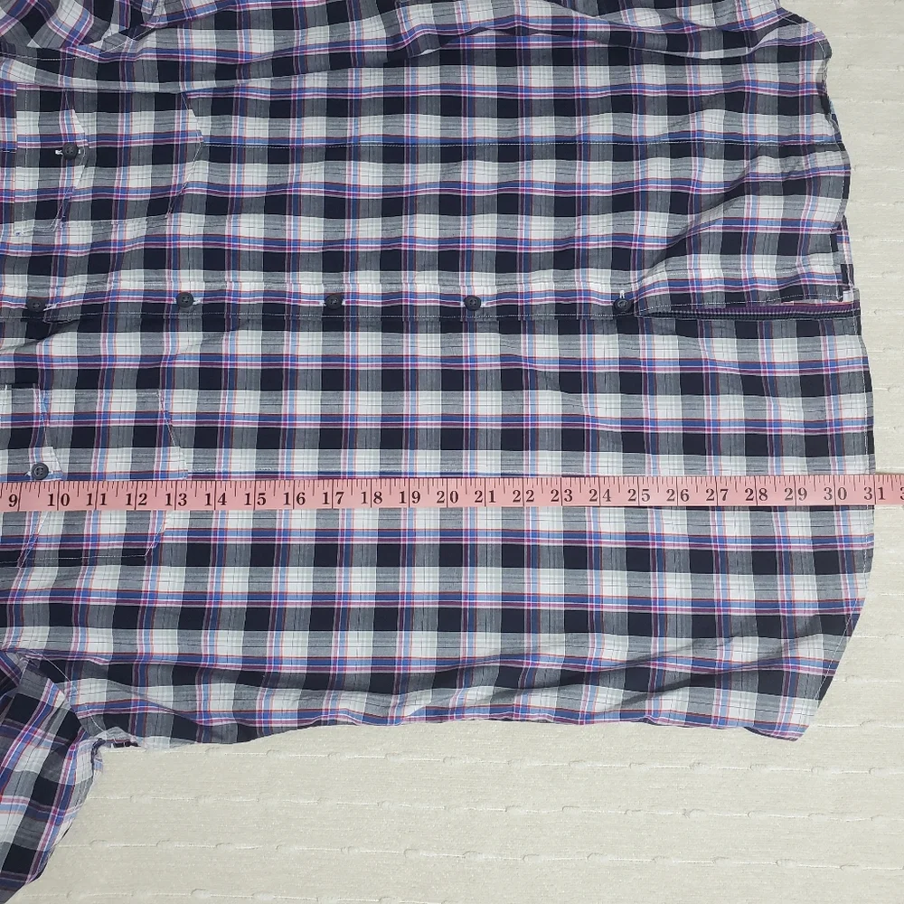 Banana‎ Republic Men's Checkered Slim Fit Shirt. Size: XL.